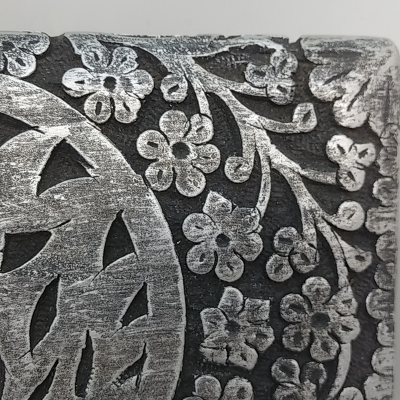 Wodden Box With Tree - Picture 2 of 7